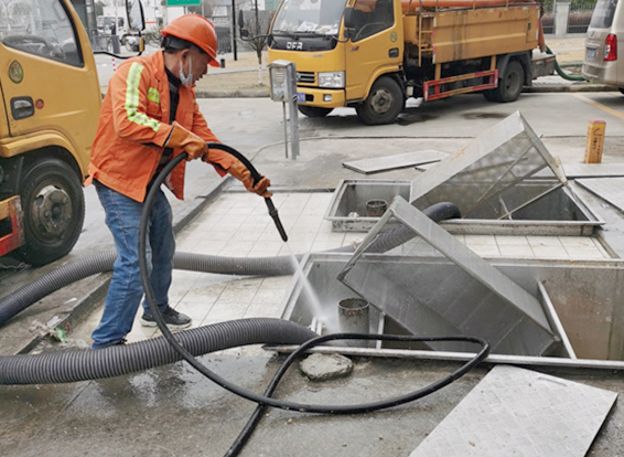 新建隔油池清理