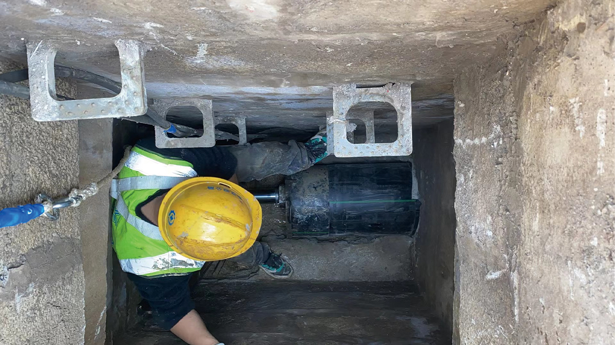 新建HDPE短管内衬法